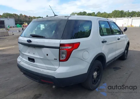 2014 Ford Police Interceptor z USA, uszkodzony, nr VIN 1FM5K8AR9EGA50434